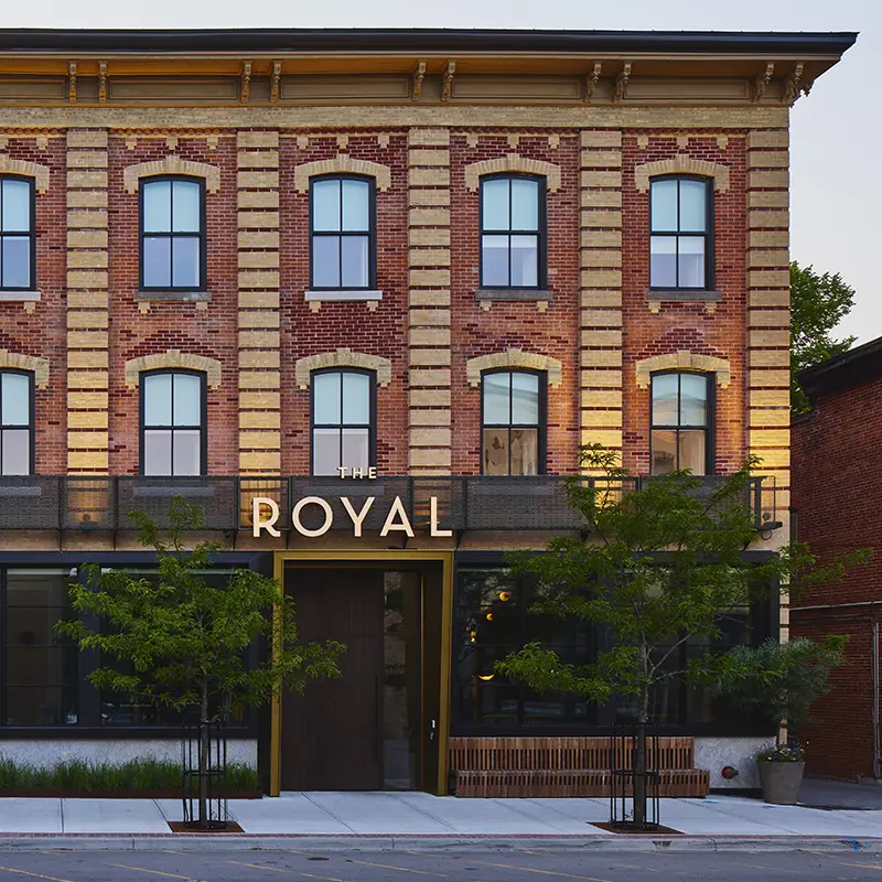 royal-hotel
